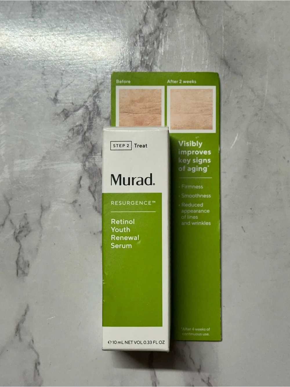 Murad Resurgence Retinol Youth Renewal Serum — Green and White
